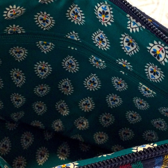 Vera Bradley Plaid Crossbody Bag with Scottie Dog Design - Picture 5 of 10